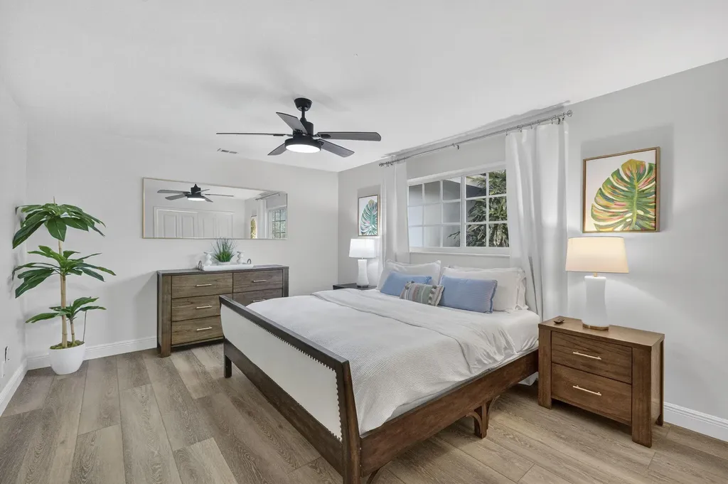 903 SW 28th Avenue Boynton Beach FL 33435