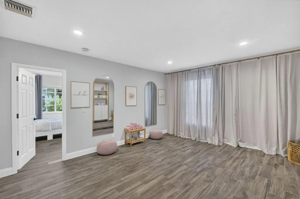 903 SW 28th Avenue Boynton Beach FL 33435