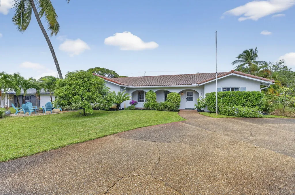 903 SW 28th Avenue Boynton Beach FL 33435
