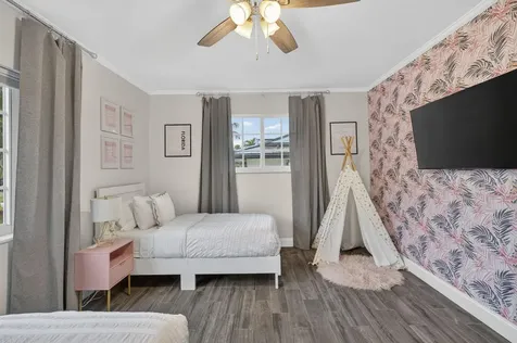 903 SW 28th Avenue Boynton Beach FL 33435