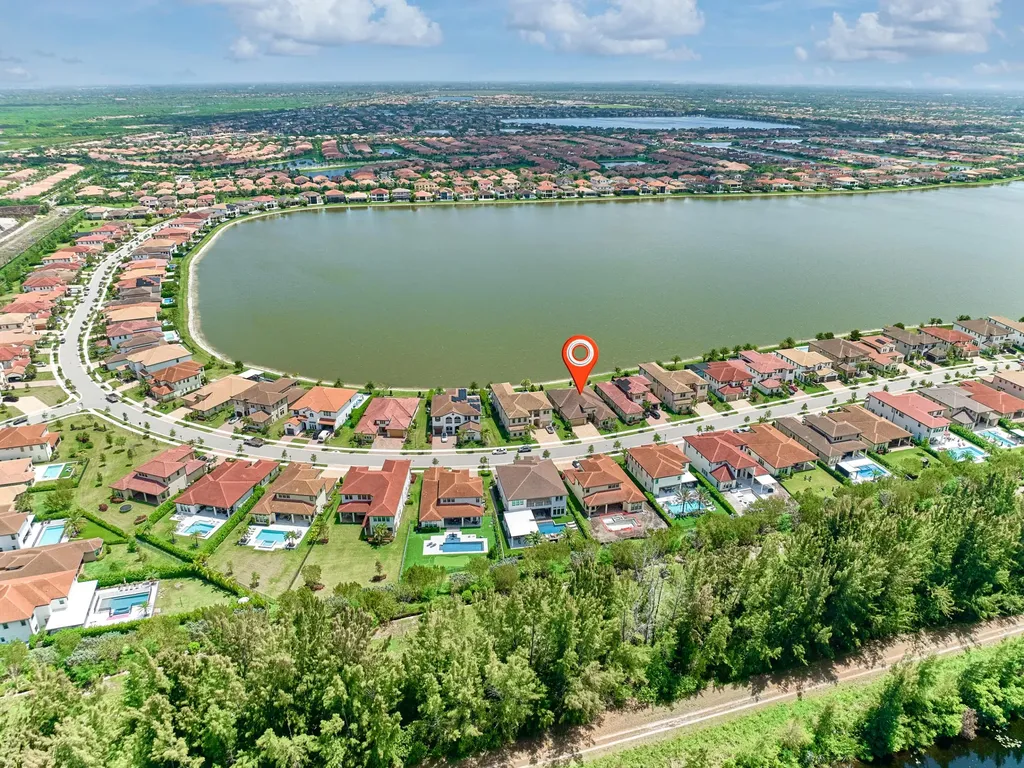9210 W Parkland Bay Trail Parkland FL 33076
