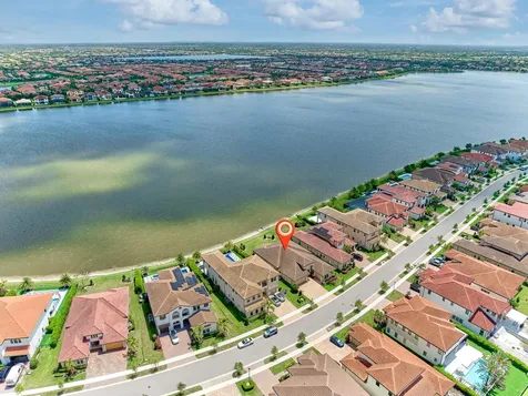 9210 W Parkland Bay Trail Parkland FL 33076