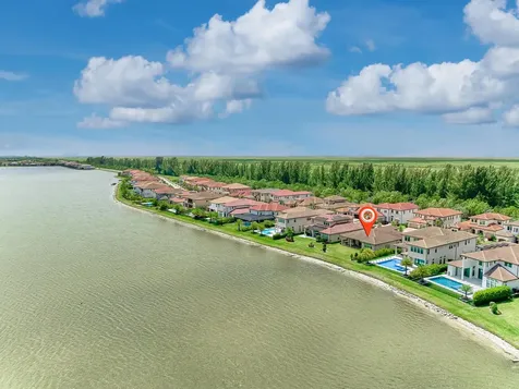 9210 W Parkland Bay Trail Parkland FL 33076