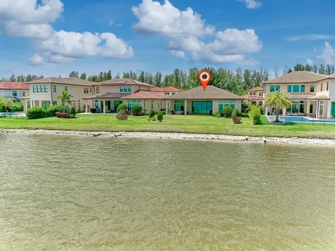 9210 W Parkland Bay Trail Parkland FL 33076