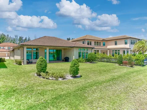 9210 W Parkland Bay Trail Parkland FL 33076