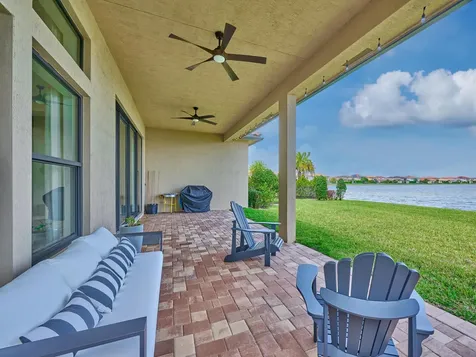 9210 W Parkland Bay Trail Parkland FL 33076