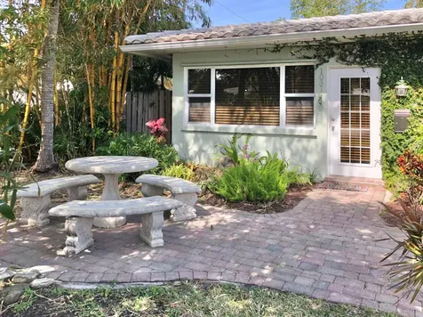 1031 Lincoln Street Hollywood FL 33019