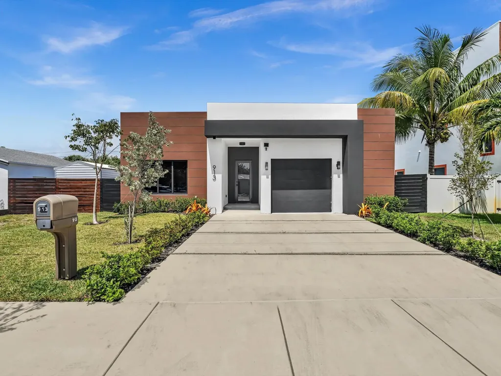 913 NE 15th Street Fort Lauderdale FL 33304