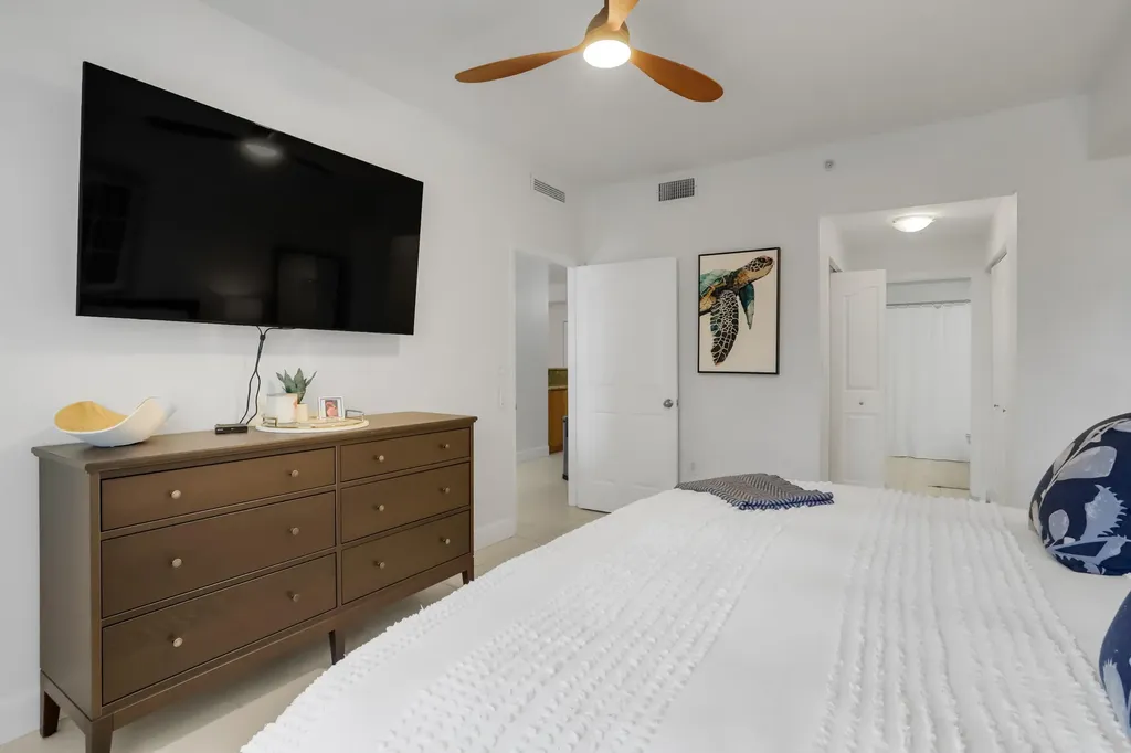 250 NE 3rd Avenue Delray Beach FL 33444