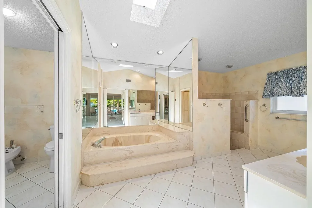 10215 Boca Woods Lane Boca Raton FL 33428