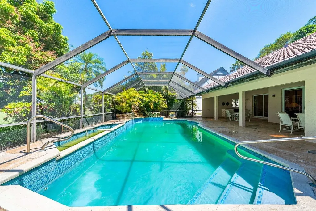 10215 Boca Woods Lane Boca Raton FL 33428