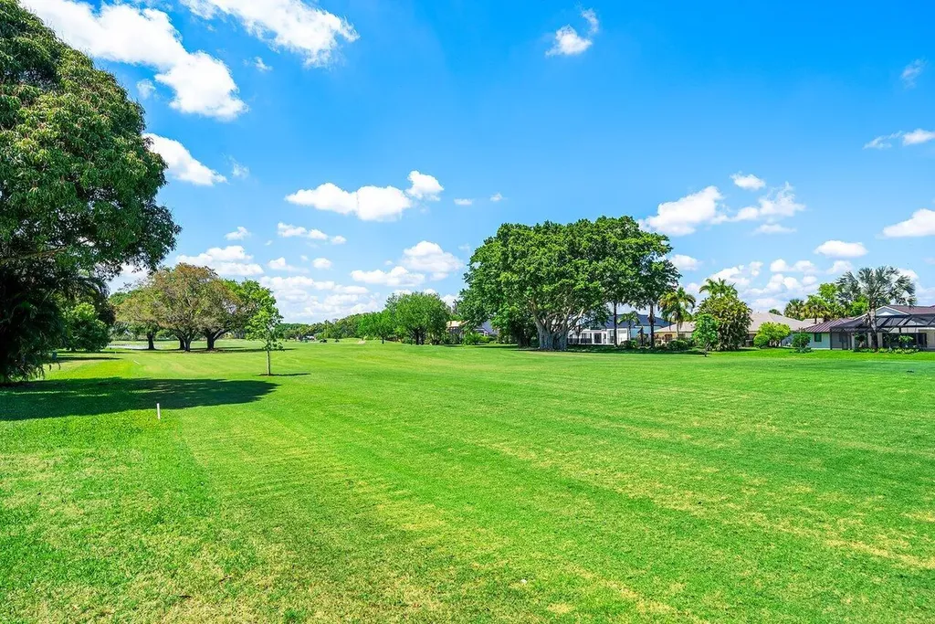 10215 Boca Woods Lane Boca Raton FL 33428