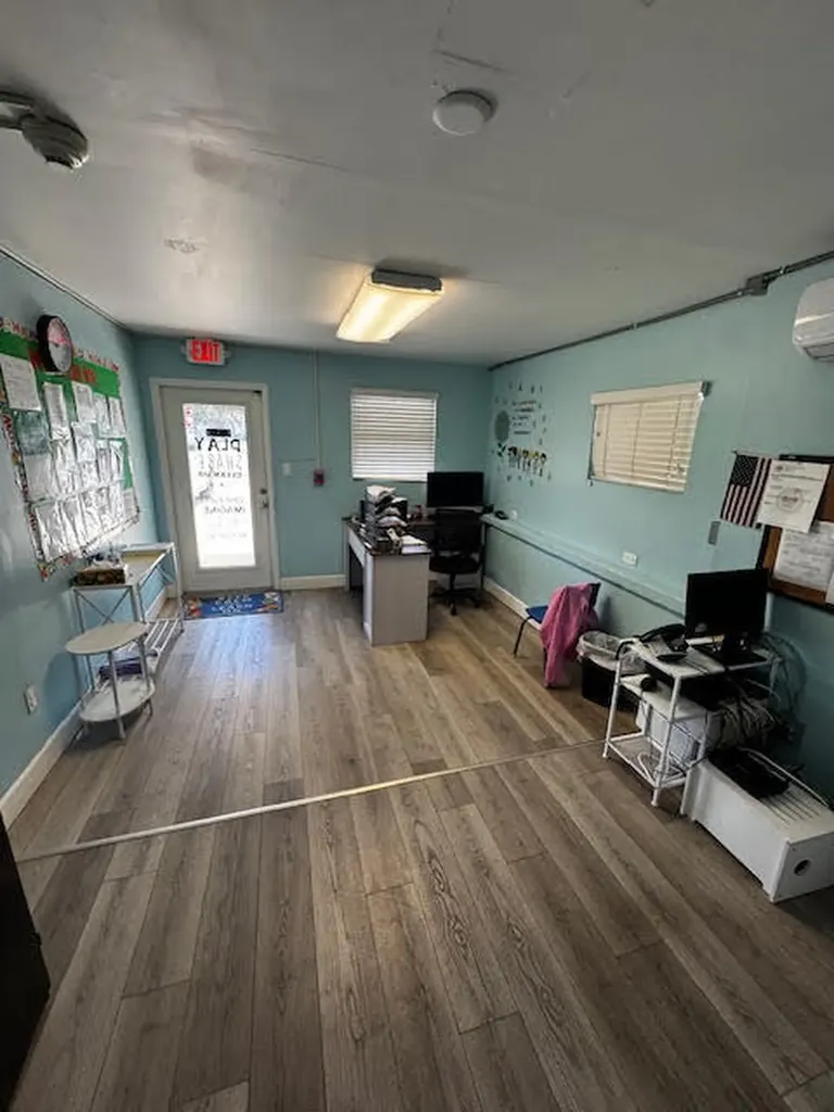 411 E Commercial Boulevard Oakland Park FL 33334
