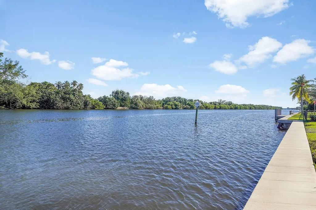 2900 Avenue Au Soleil Gulf Stream FL 33483