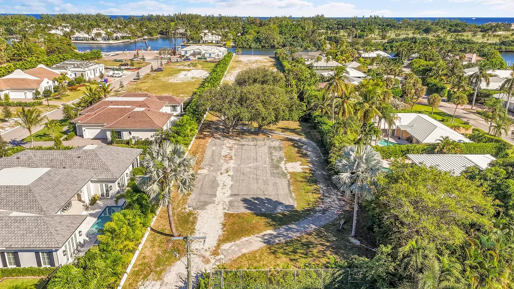2900 Avenue Au Soleil Gulf Stream FL 33483