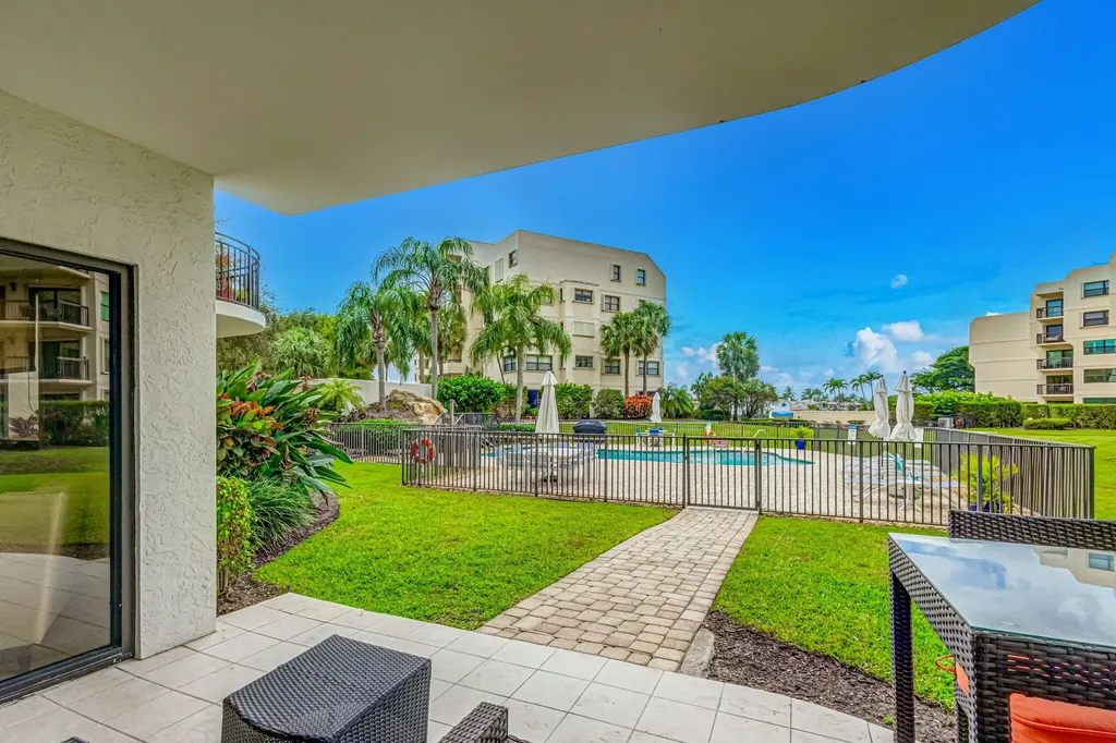 370 Golfview Road North Palm Beach FL 33408