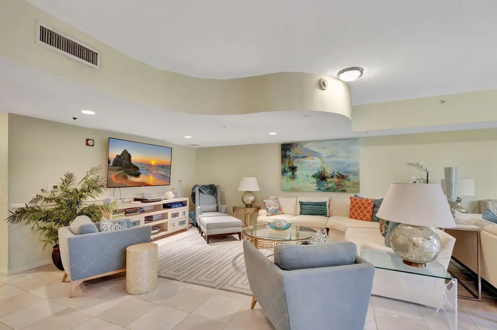 370 Golfview Road North Palm Beach FL 33408
