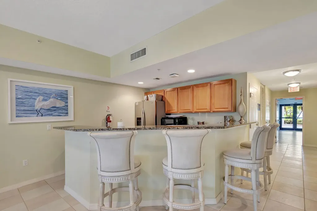 370 Golfview Road North Palm Beach FL 33408