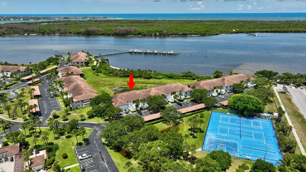 6062 SE Landing Way Stuart FL 34997