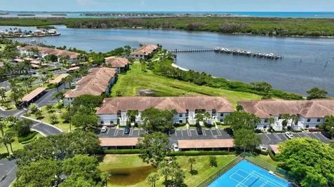 6062 SE Landing Way Stuart FL 34997
