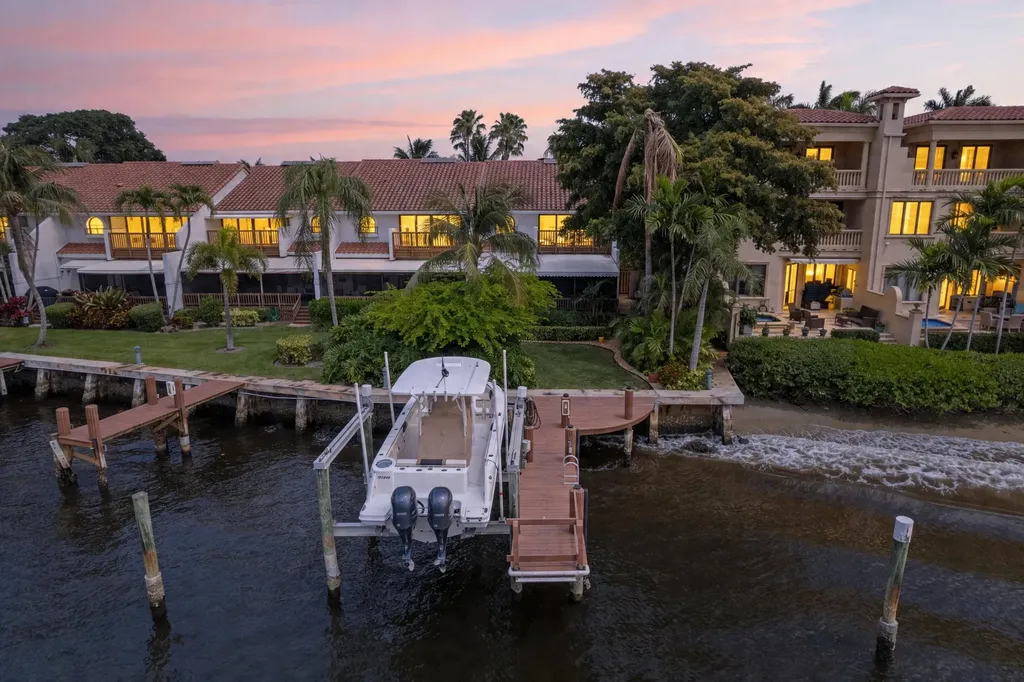 5552 N Ocean Boulevard Ocean Ridge FL 33435