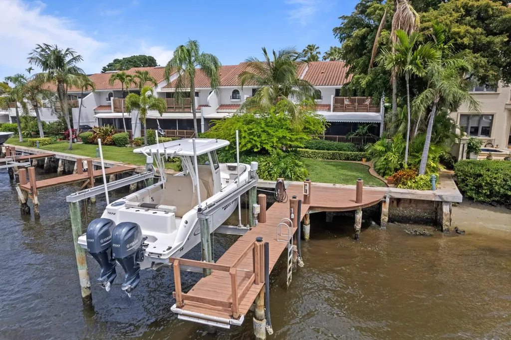 5552 N Ocean Boulevard Ocean Ridge FL 33435