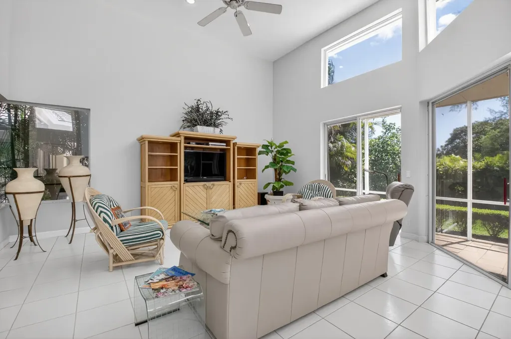 21650 Frontenac Court Boca Raton FL 33433