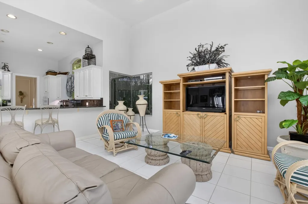 21650 Frontenac Court Boca Raton FL 33433