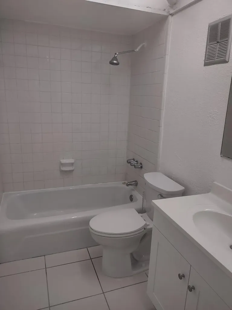 770 SE 2nd Avenue Deerfield Beach FL 33441
