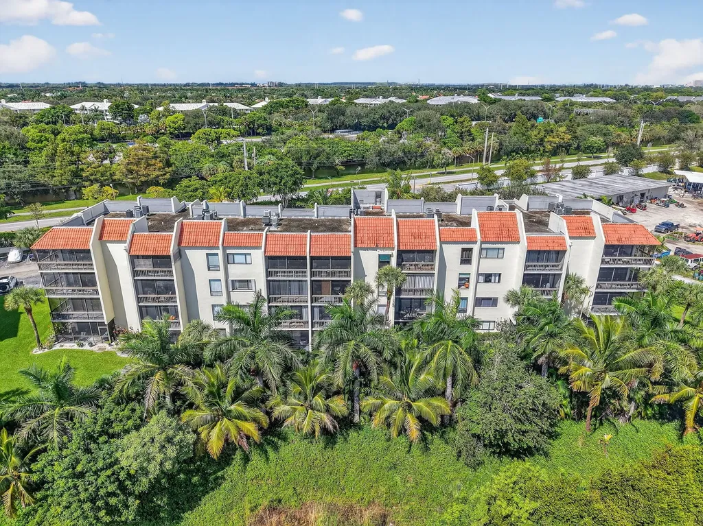 3050 Presidential Way West Palm Beach FL 33401