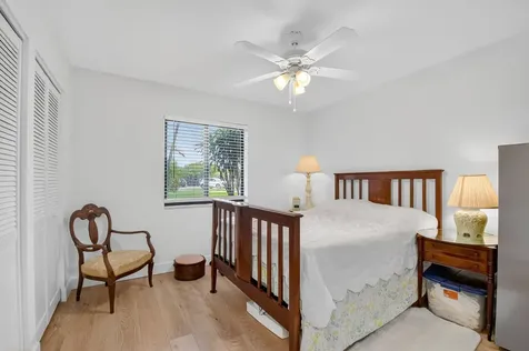3050 Presidential Way West Palm Beach FL 33401