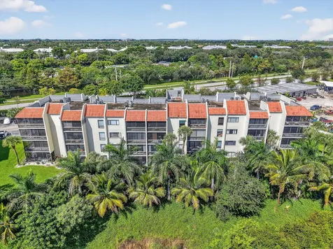 3050 Presidential Way West Palm Beach FL 33401