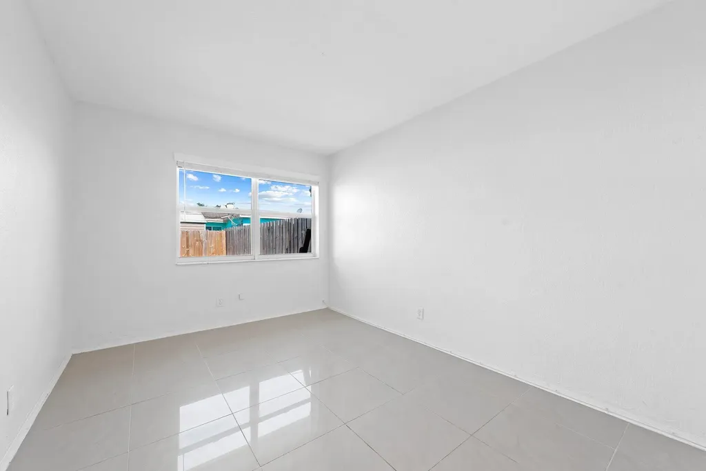 271 NE 57th Court Oakland Park FL 33334