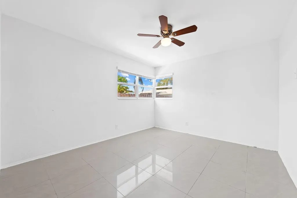 271 NE 57th Court Oakland Park FL 33334
