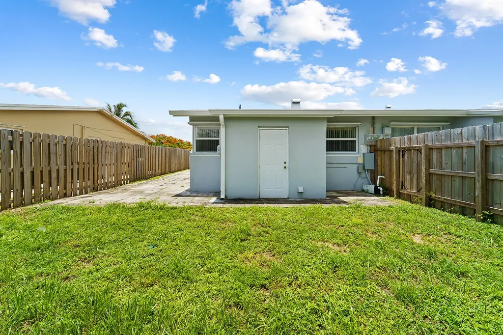 271 NE 57th Court Oakland Park FL 33334