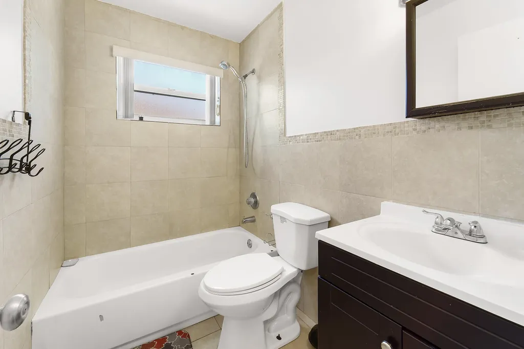 271 NE 57th Court Oakland Park FL 33334