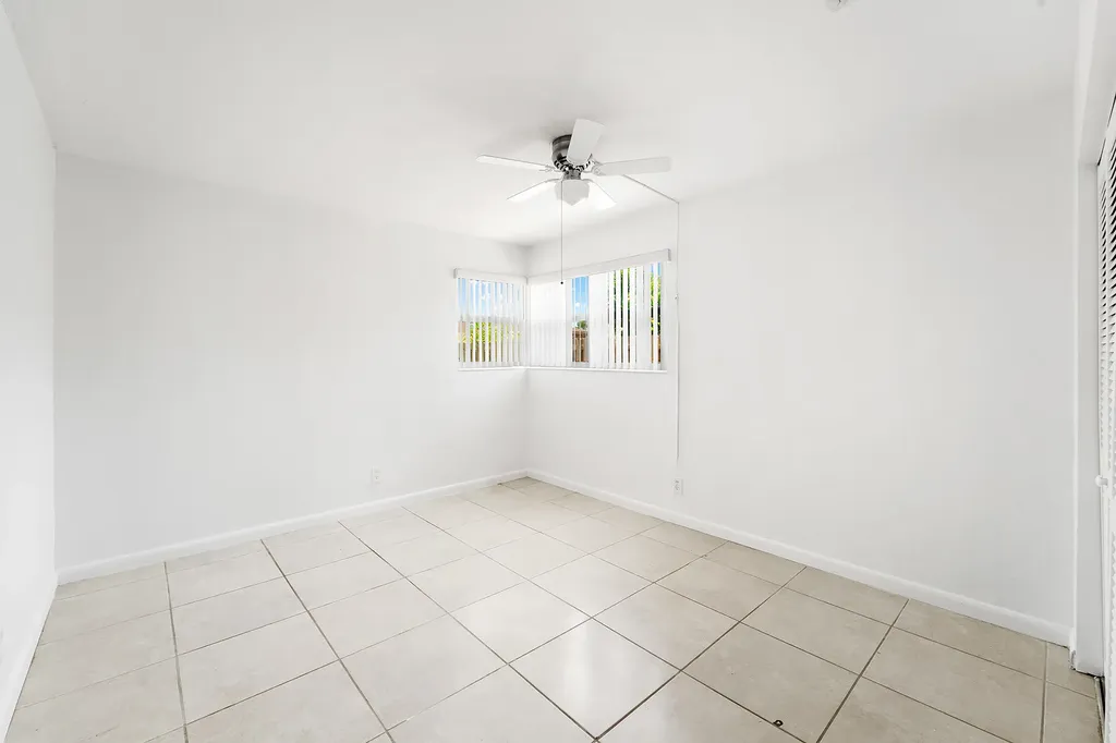 271 NE 57th Court Oakland Park FL 33334
