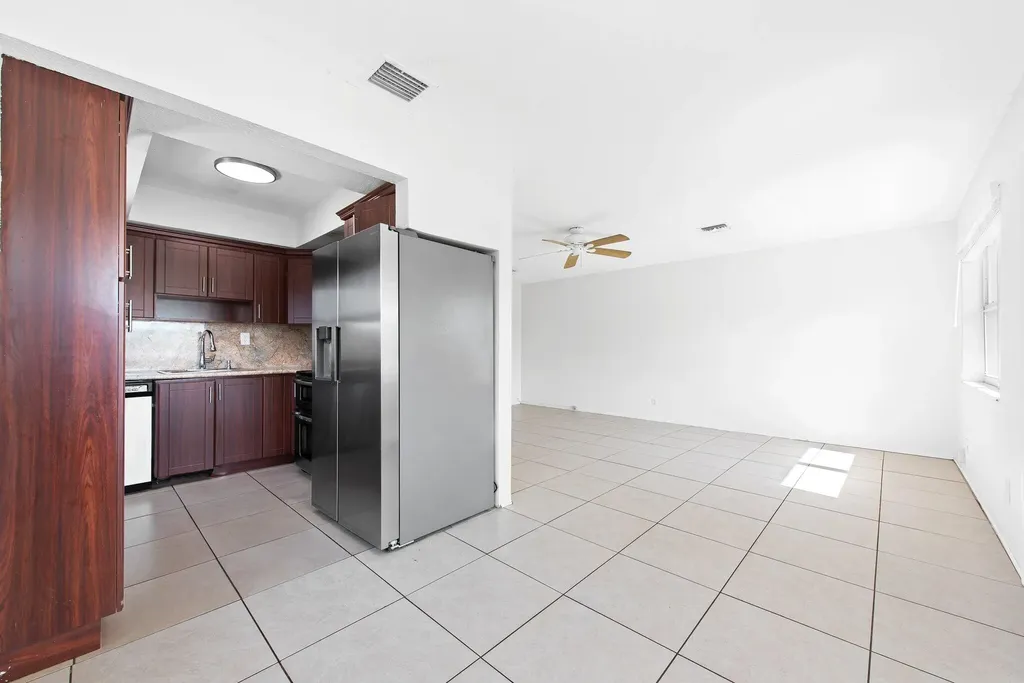 271 NE 57th Court Oakland Park FL 33334