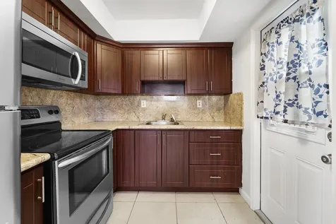 271 NE 57th Court Oakland Park FL 33334