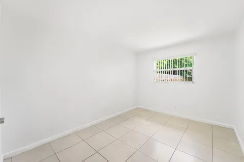 271 NE 57th Court Oakland Park FL 33334