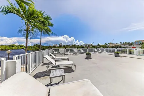 1160 N Federal Highway Fort Lauderdale FL 33304
