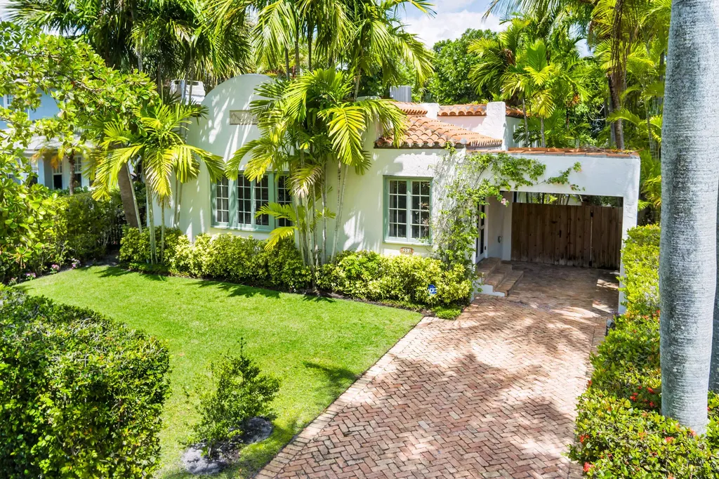 205 Westminster Road West Palm Beach FL 33405
