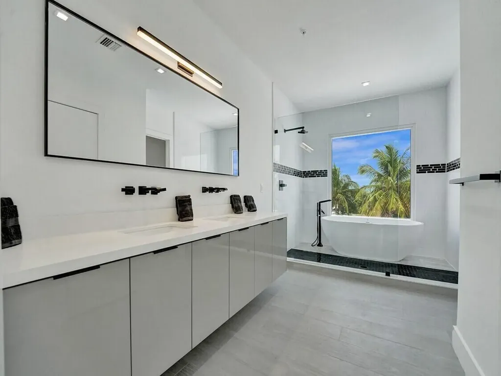 1220 NE 15th Avenue Fort Lauderdale FL 33304