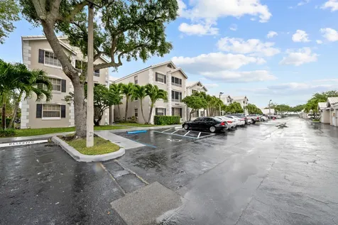 2861 N Oakland Forest Drive Oakland Park FL 33309