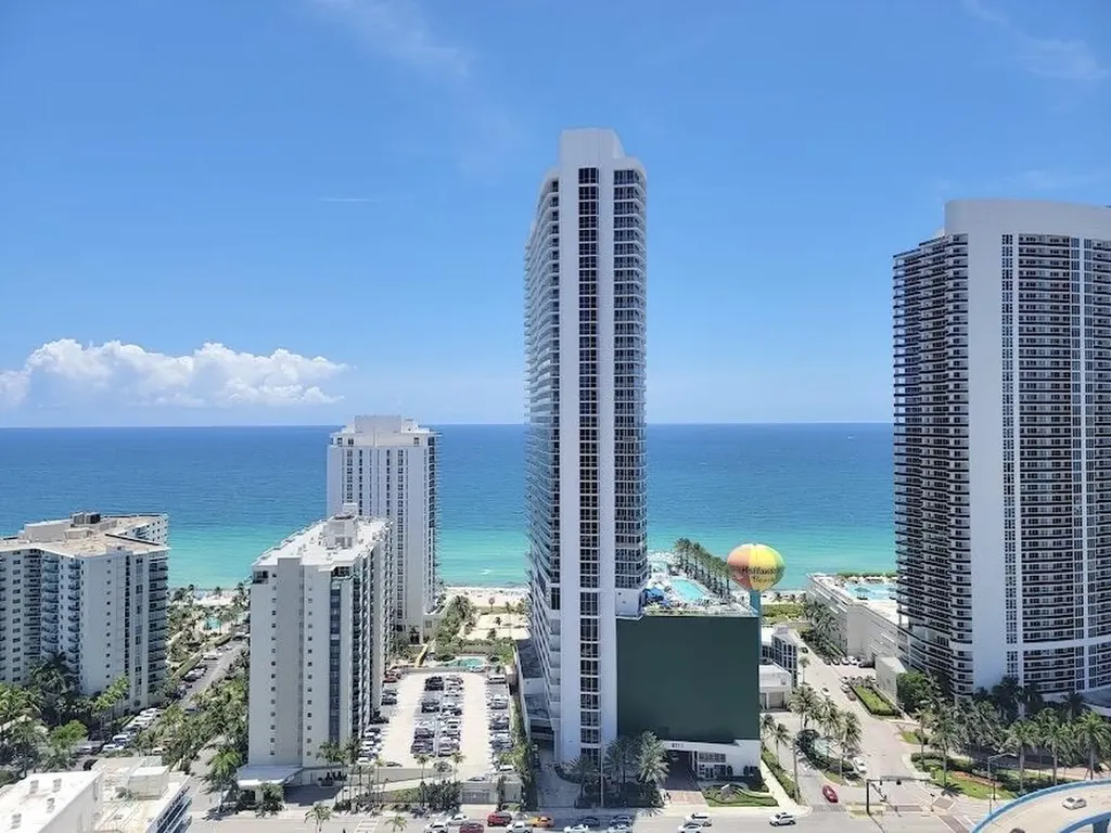 4010 S Ocean Drive Hollywood FL 33019