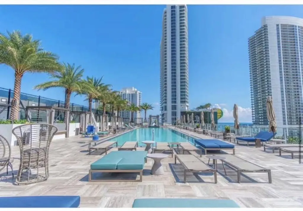 4010 S Ocean Drive Hollywood FL 33019