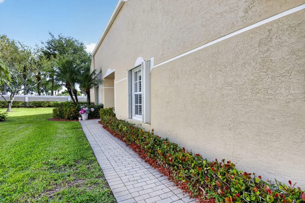 5157 Toscana Trail Boynton Beach FL 33437