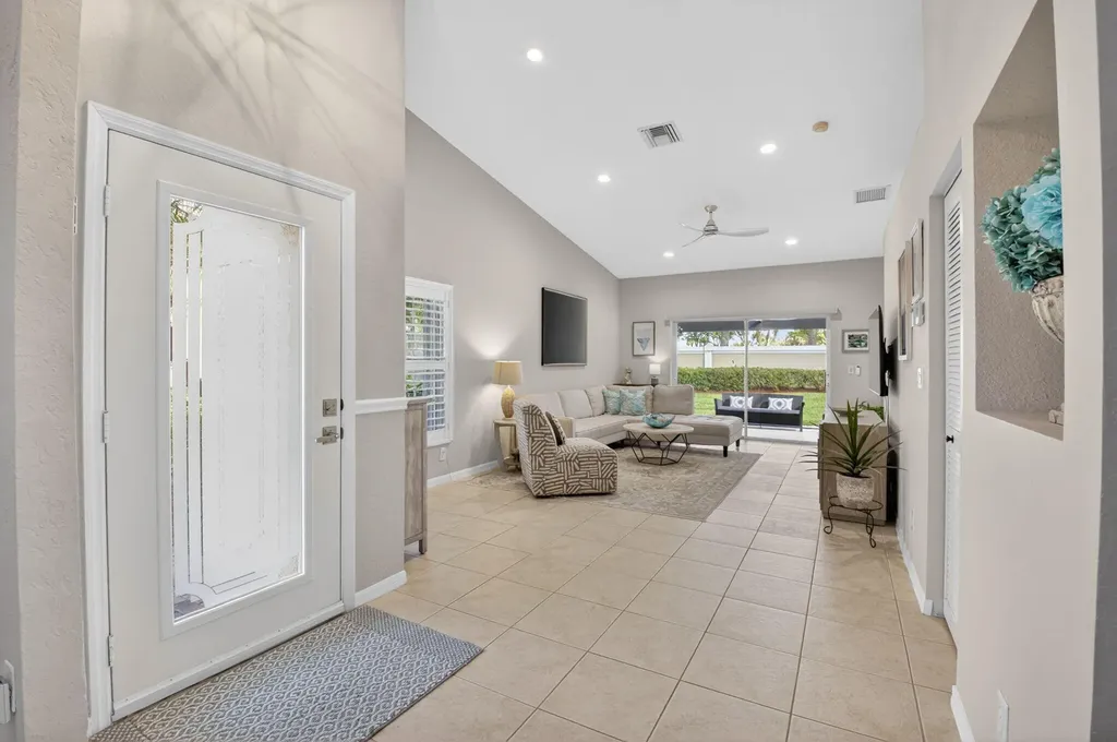 5157 Toscana Trail Boynton Beach FL 33437
