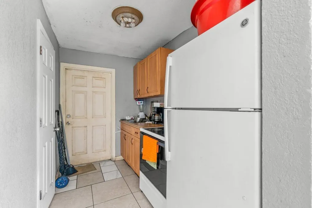 320 Swain Boulevard Greenacres FL 33463