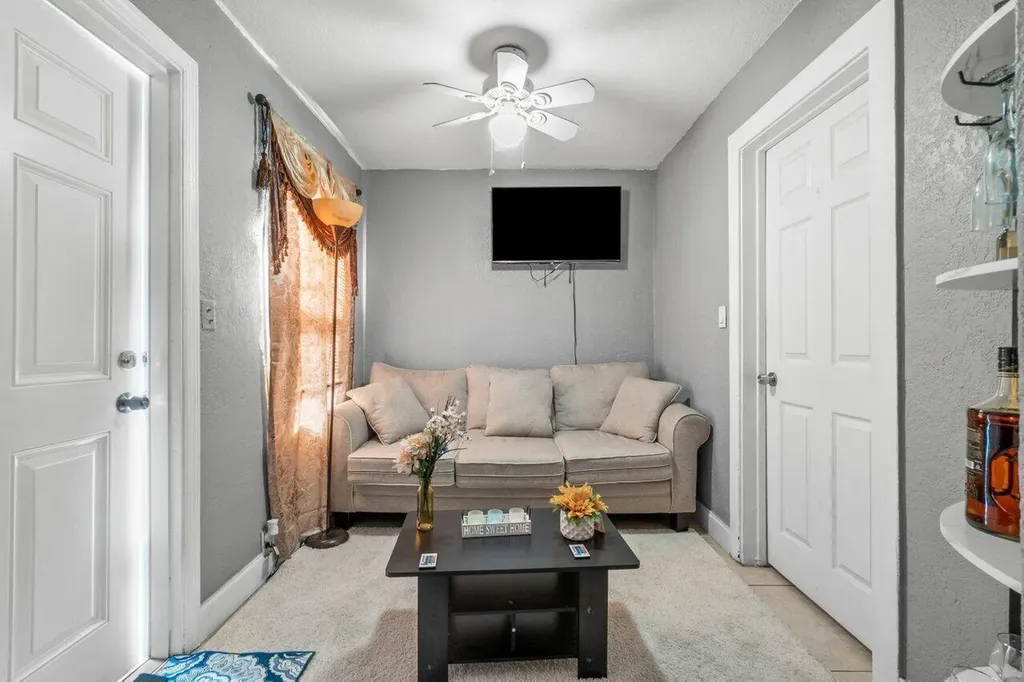 320 Swain Boulevard Greenacres FL 33463